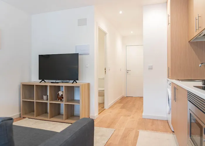 Blue Charm - Campolide Apartments