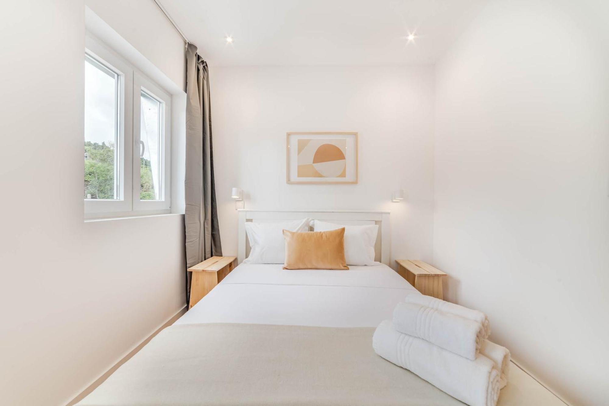 Blue Charm - Campolide Apartment