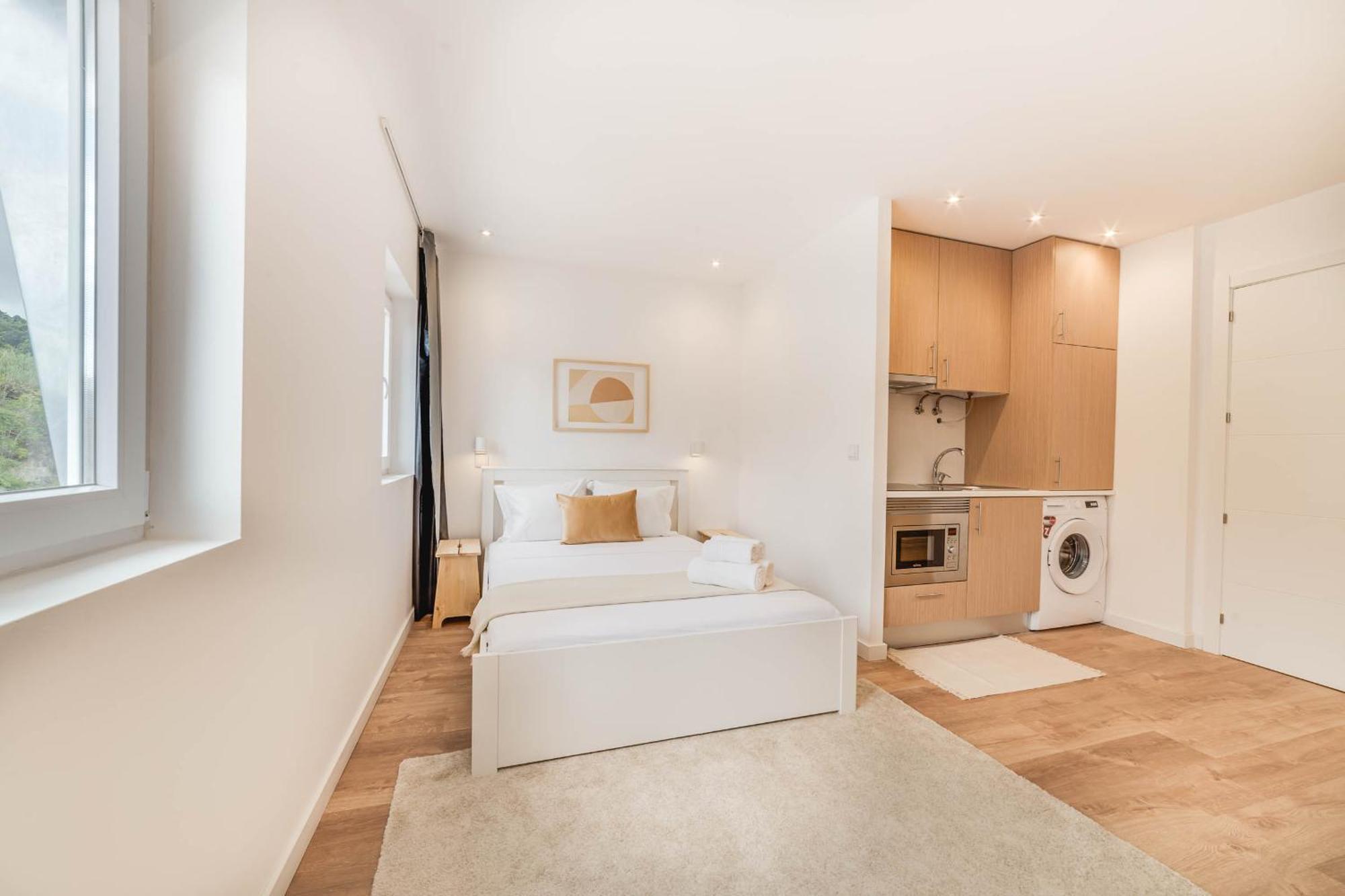 Blue Charm - Campolide Apartment *