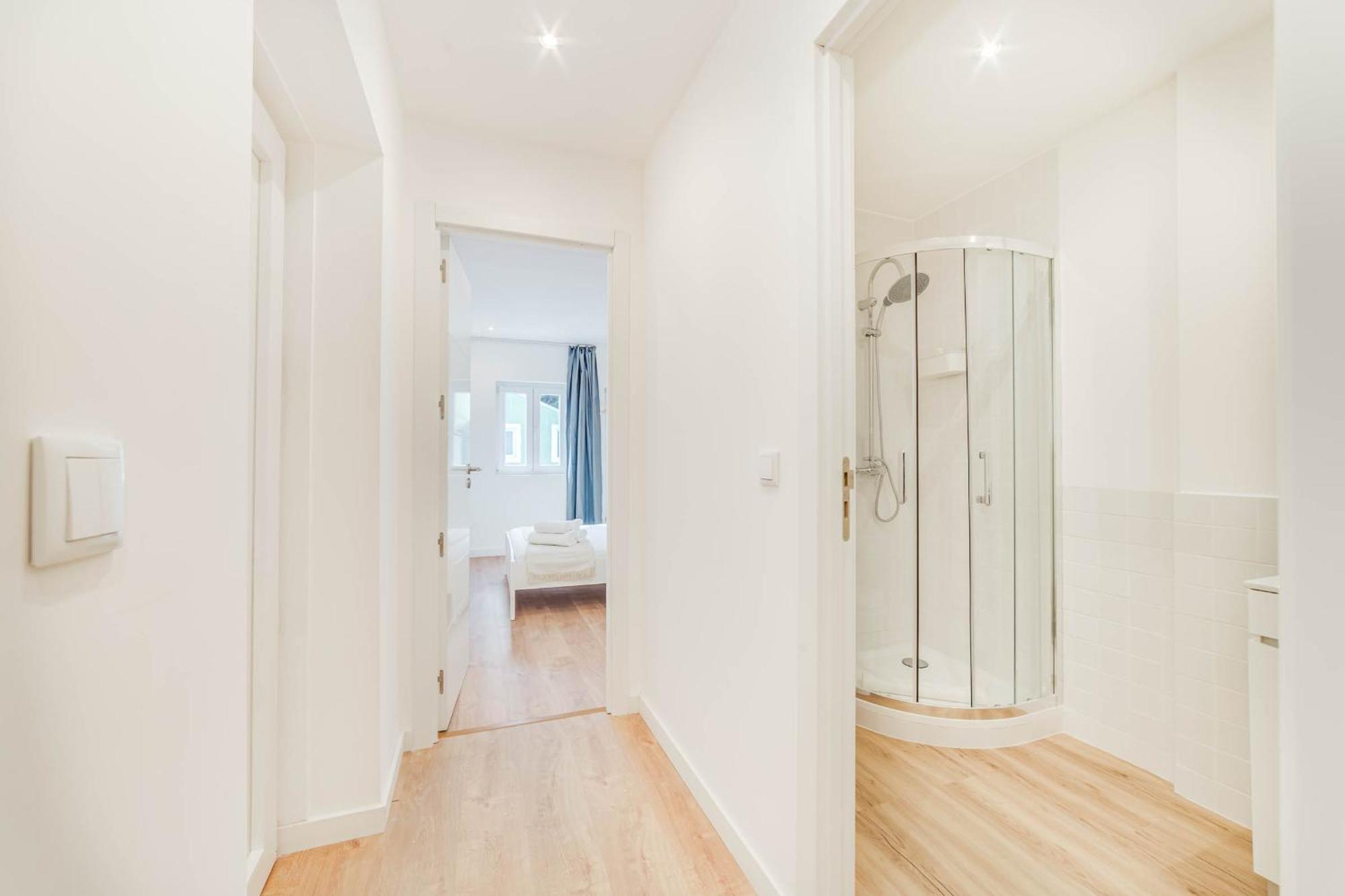 Blue Charm - Campolide Apartment