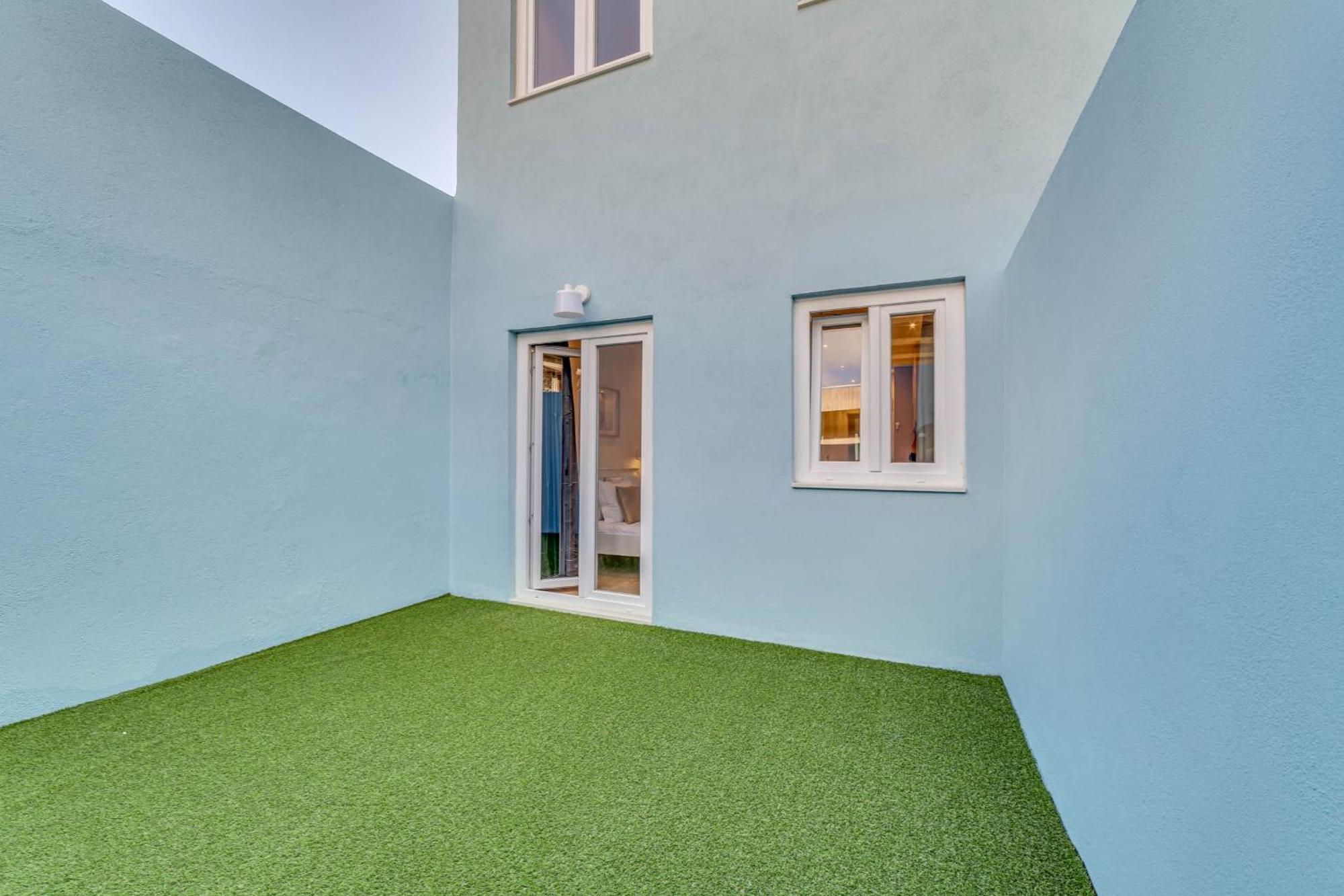 Blue Charm - Campolide * Lisbon