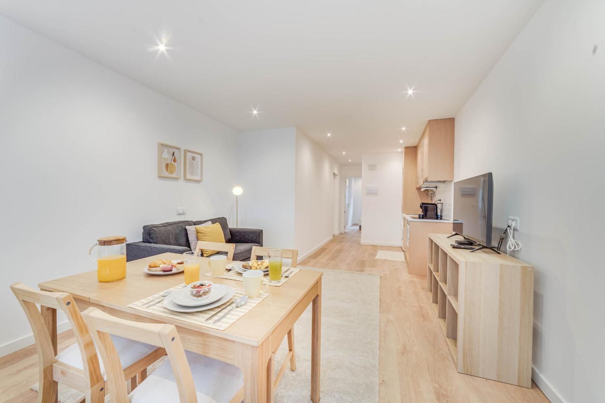 Blue Charm - Campolide Apartment